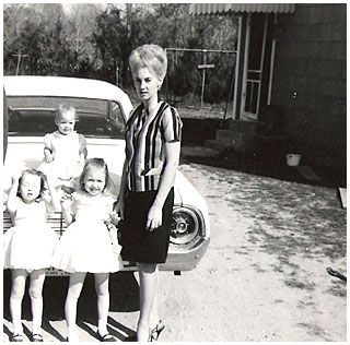Virginia Wynette Pugh with her three oldest daughters